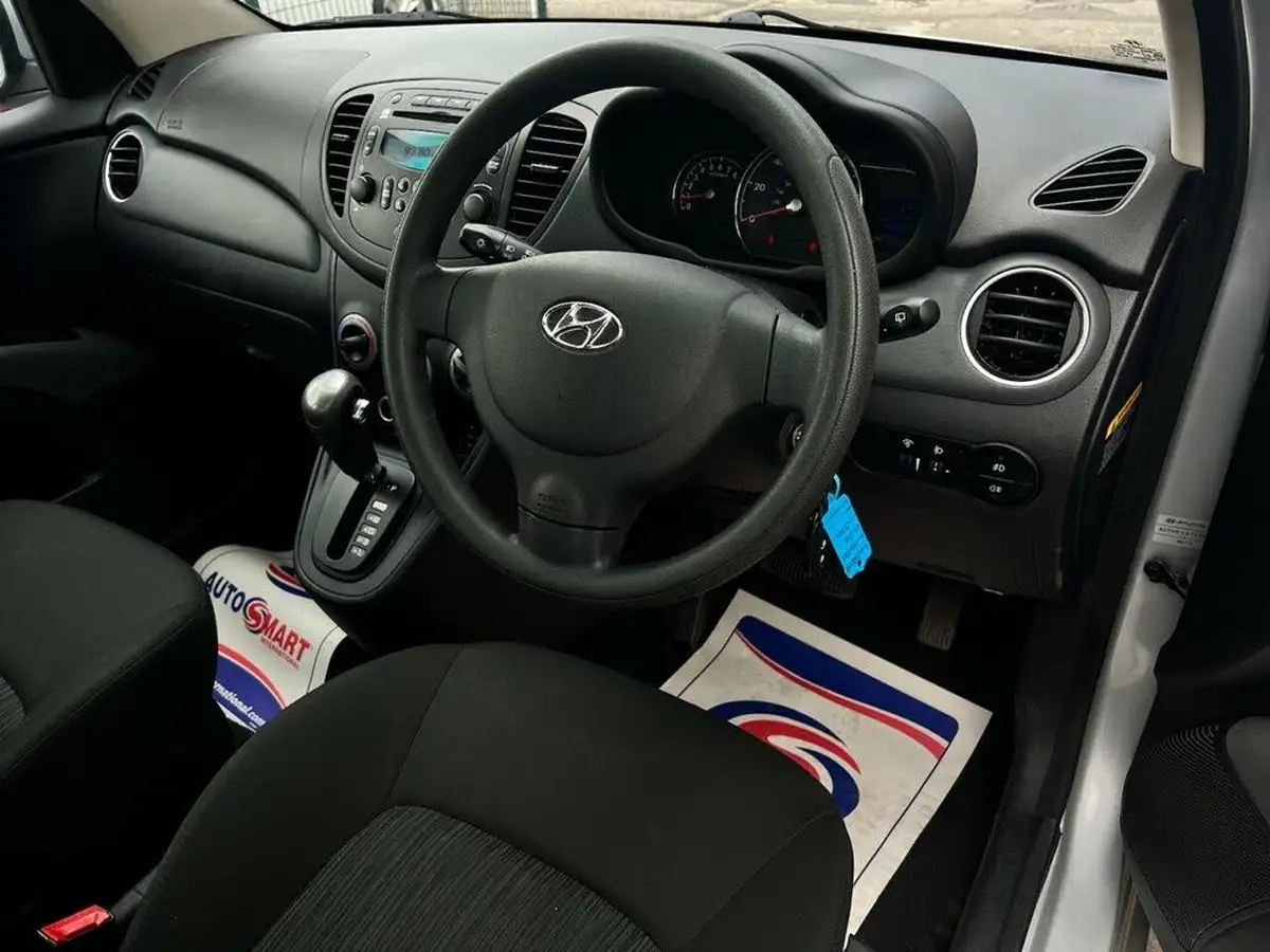 2013-hyundai-i10-12-active-auto-big-7