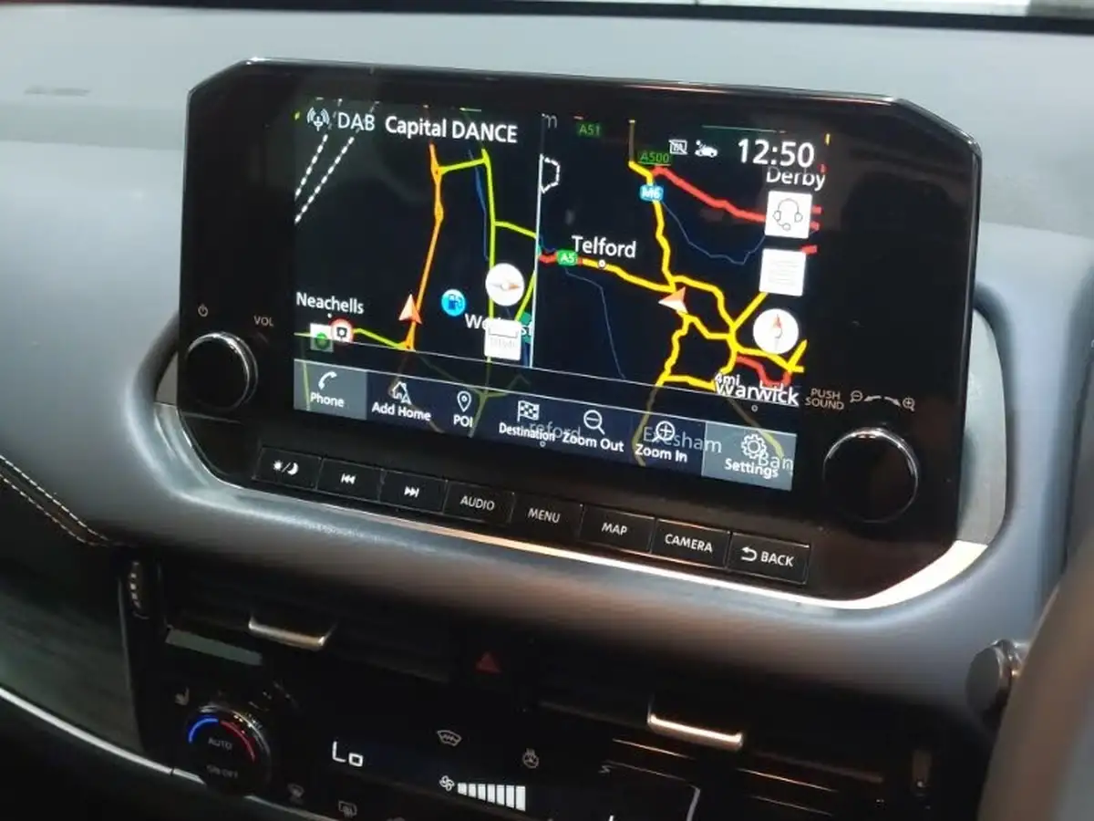 2022-nissan-qashqai-13-dig-t-tekna-158ps-xtronic-big-12