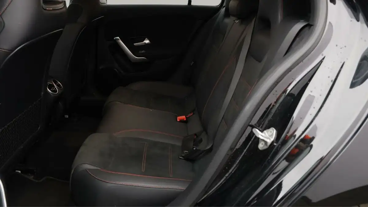 2021-mercedes-benz-a-class-13-a250e-amg-line-hatchback-5d-big-15