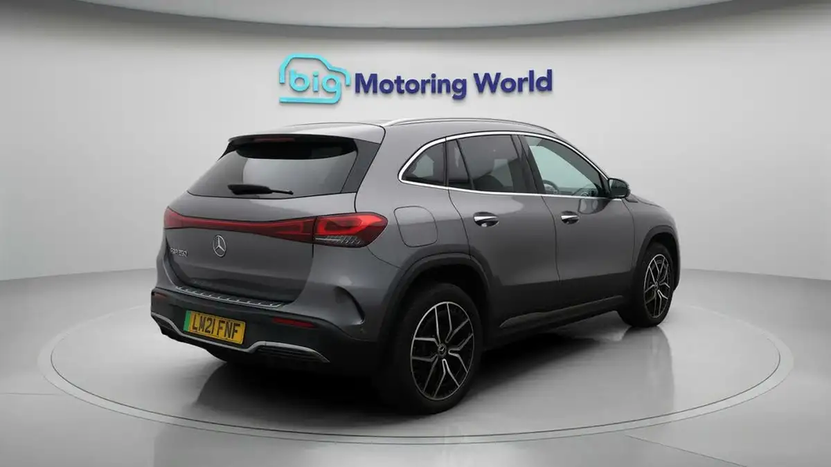 2021-mercedes-benz-eqa-e-eqa-250-amg-line-big-7
