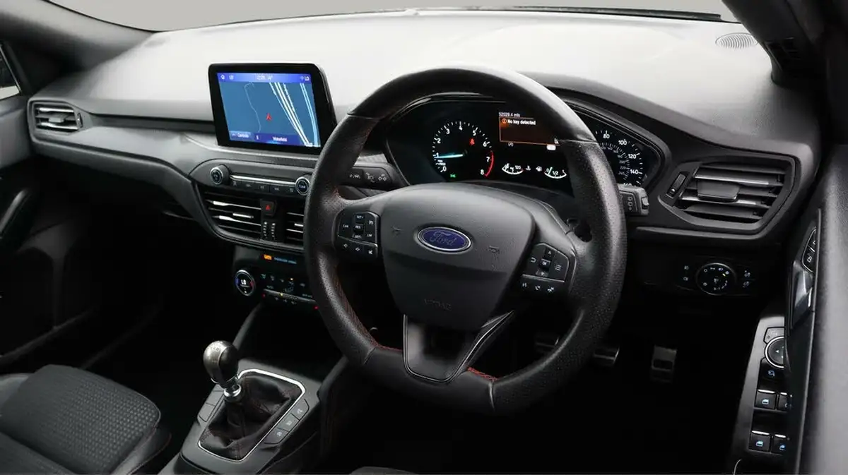 2019-ford-focus-10t-st-line-x-ss-hatchback-big-8