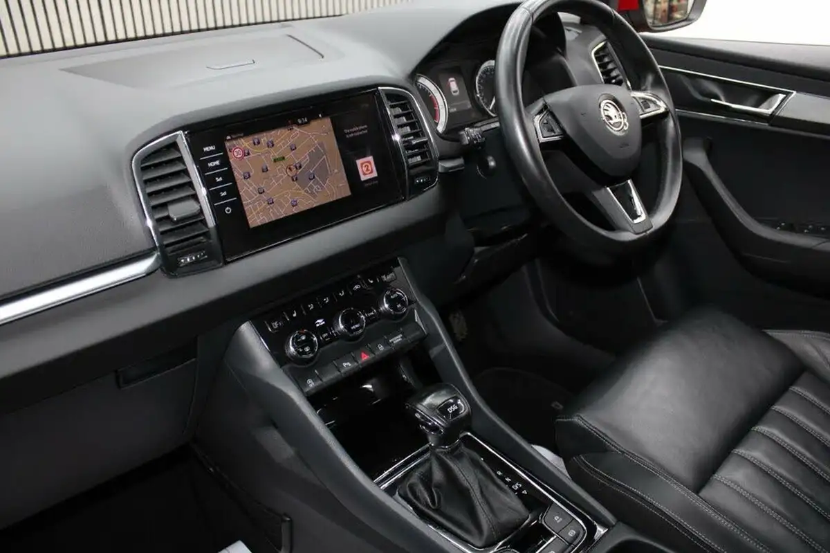 2018-skoda-karoq-15-tsi-edition-ss-dsg-big-24