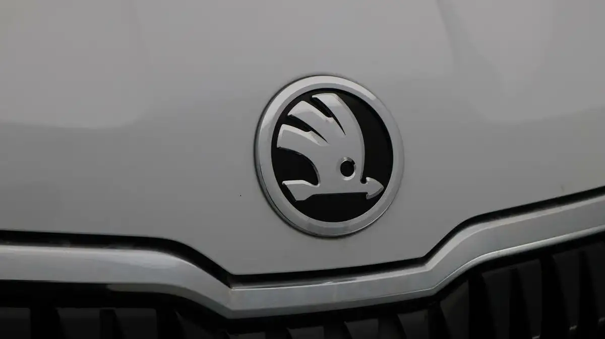 2023-skoda-karoq-15-tsi-se-l-dsg-big-22