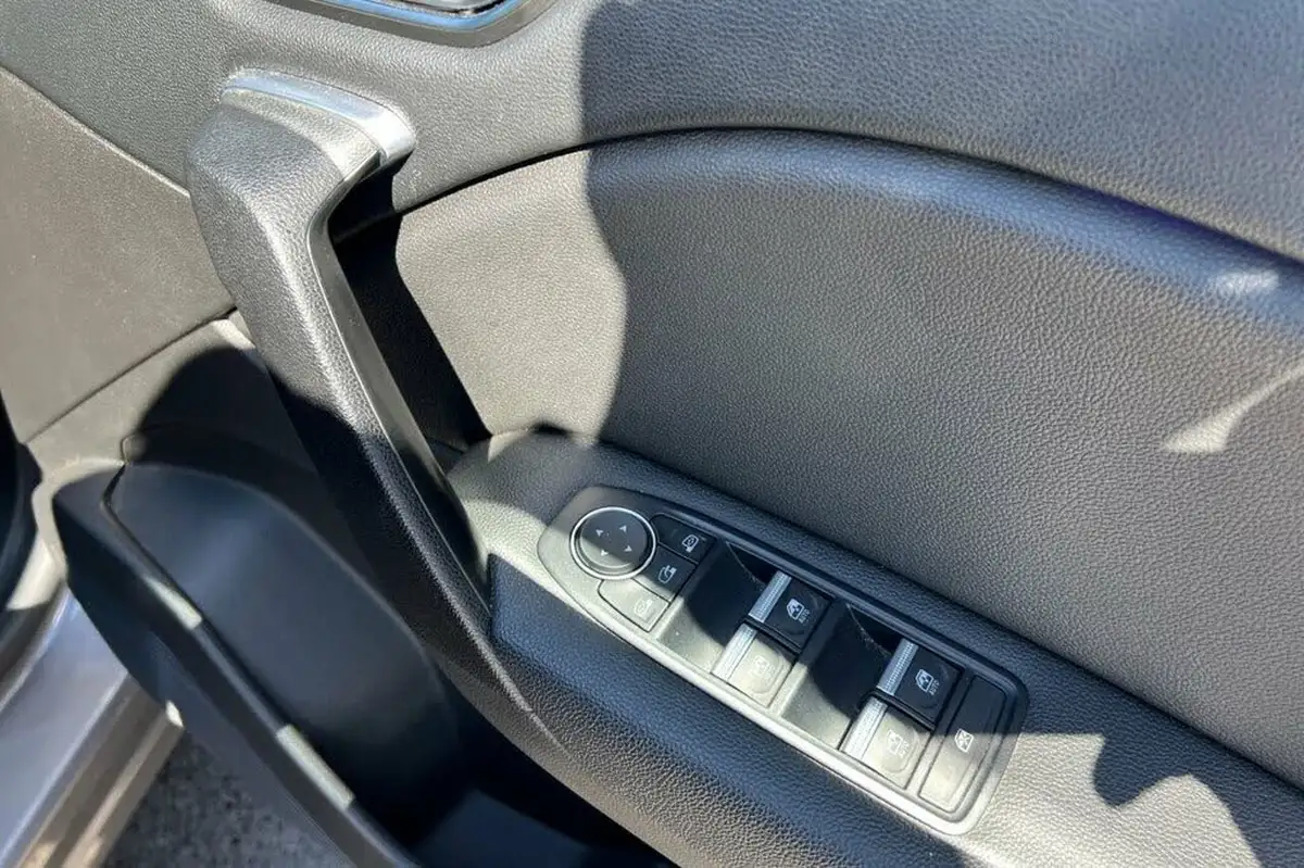 2020-renault-captur-10-tce-s-edition-100bhp-big-18