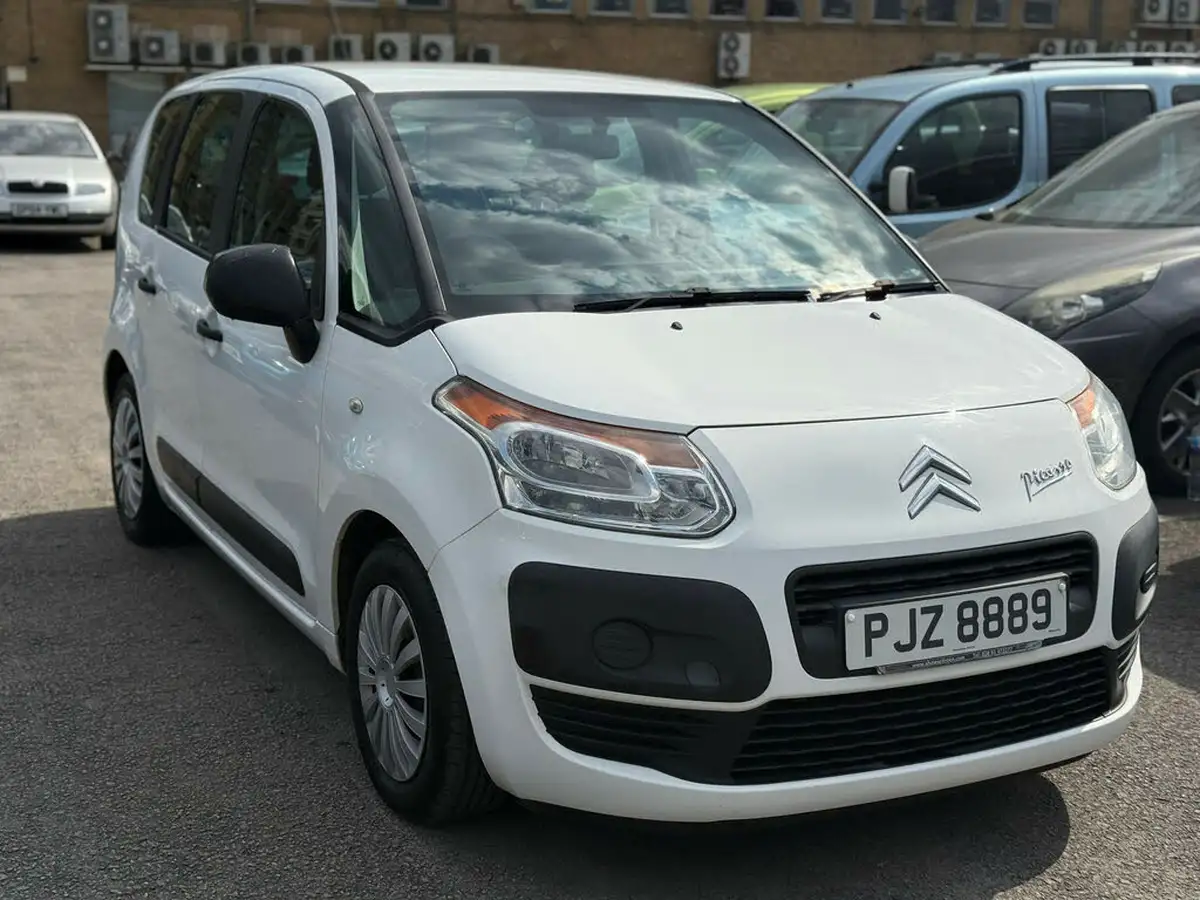 2010-citroen-c3-picasso-16td-vt-90ps-big-0