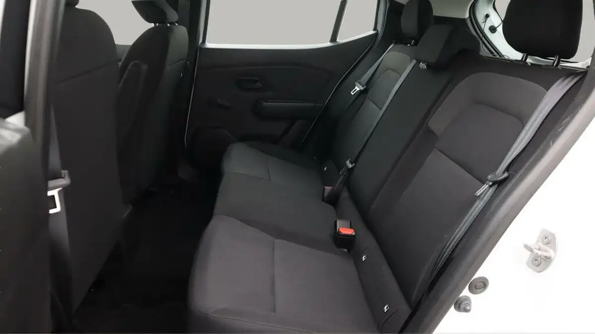 2022-dacia-sandero-10-sce-essential-big-15
