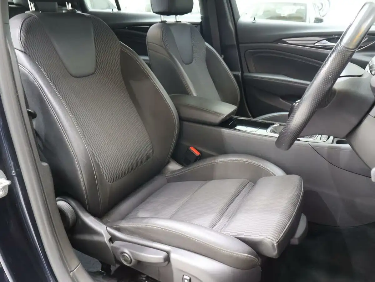 2018-vauxhall-insignia-grand-sport-20td-sri-vx-line-nav-big-7