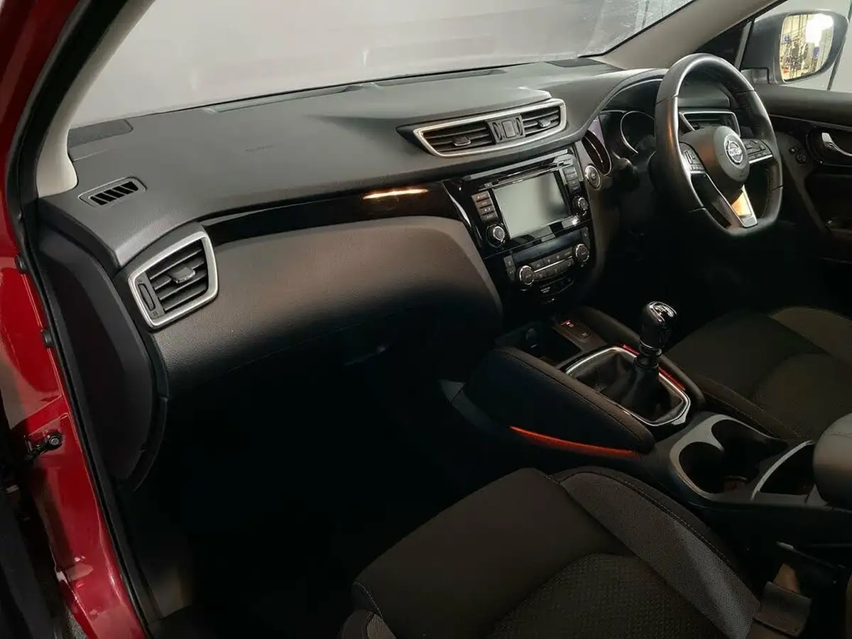 2020-nissan-qashqai-13-dig-t-n-connecta-140ps-big-16