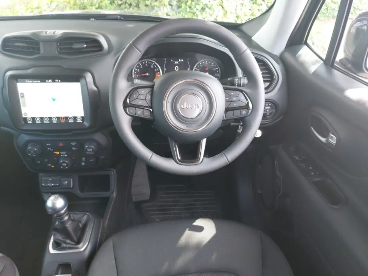 2022-jeep-renegade-10-gse-night-eagle-big-6