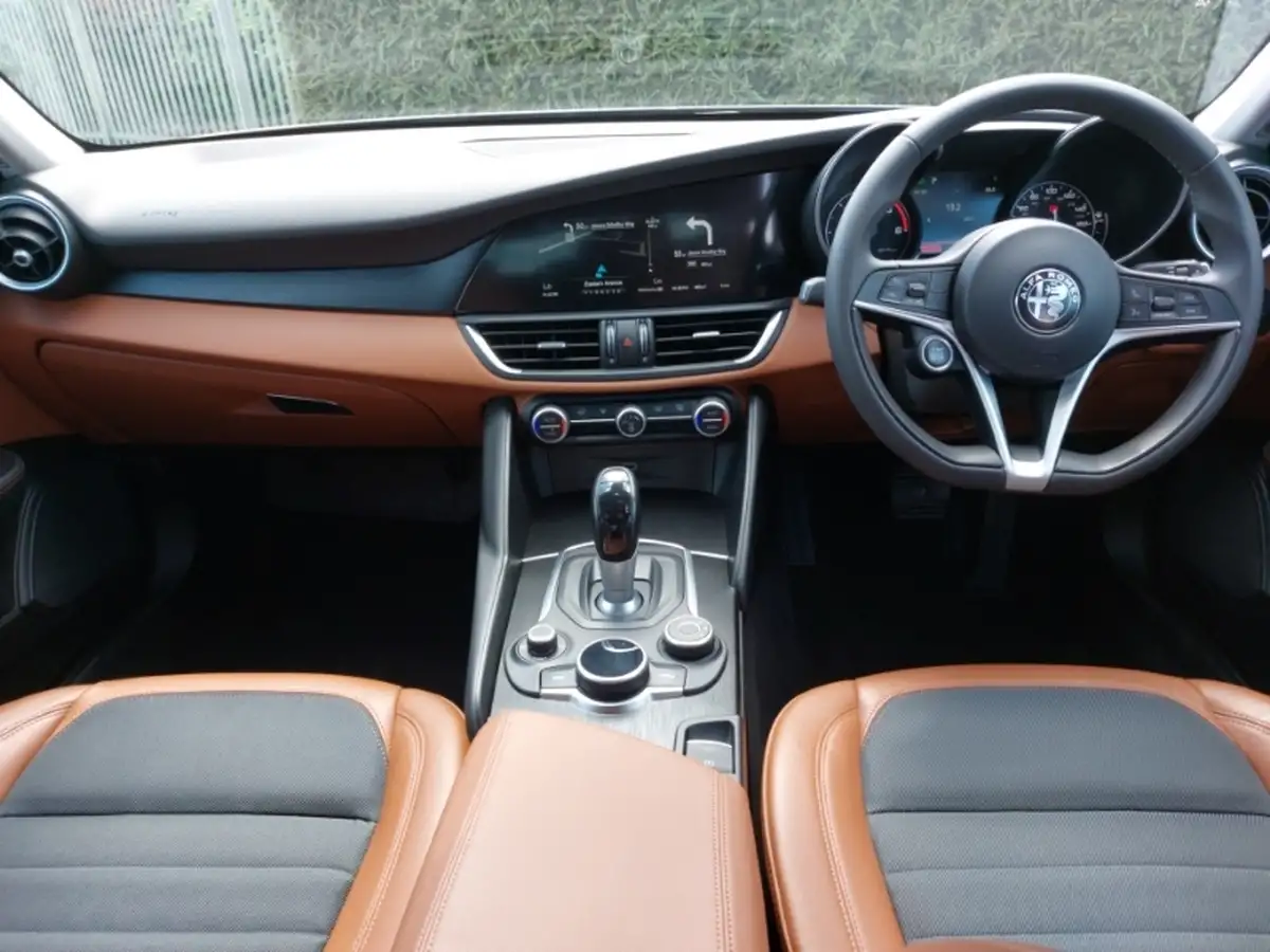 2024-cupra-leon-nf-15-etsi-v1-hatchback-big-2