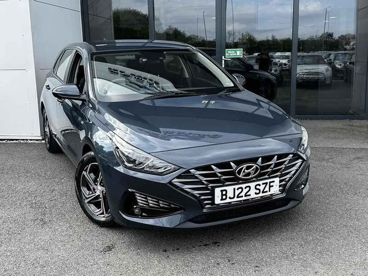 2022-hyundai-i30-10-t-gdi-se-connect-hatchback-big-4
