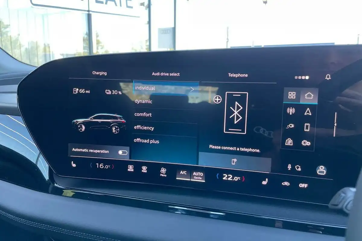 2024-audi-q6-e-tron-big-37