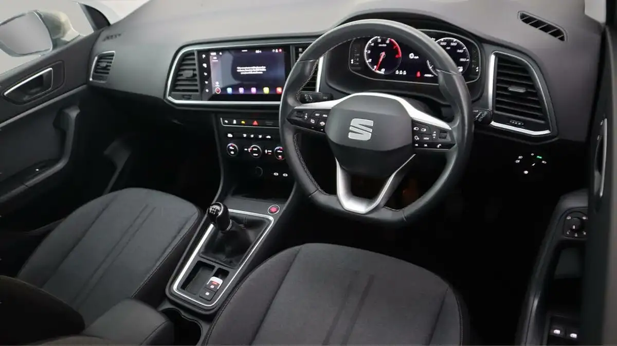 2022-seat-ateca-15-ecotsi-se-technology-big-8