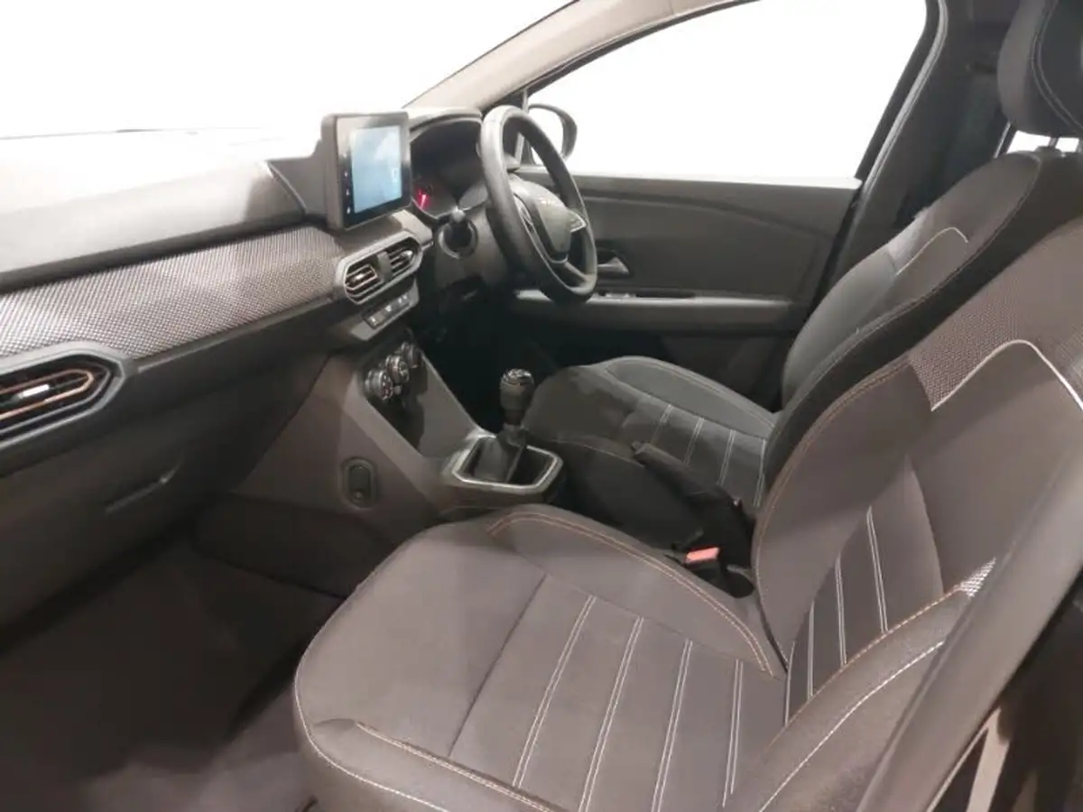 2024-dacia-sandero-stepway-10-tce-expression-90bhp-big-4