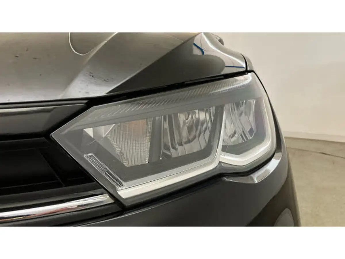 2022-volkswagen-polo-10-tsi-life-big-26