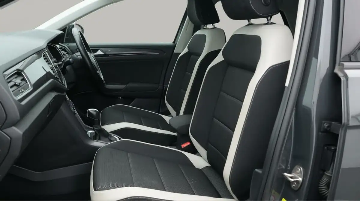 2021-volkswagen-t-roc-20-tsi-sel-big-14