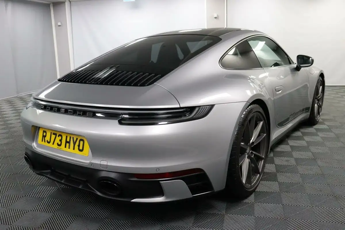 2024-porsche-911-30-carrera-t-385ps-coupe-big-27