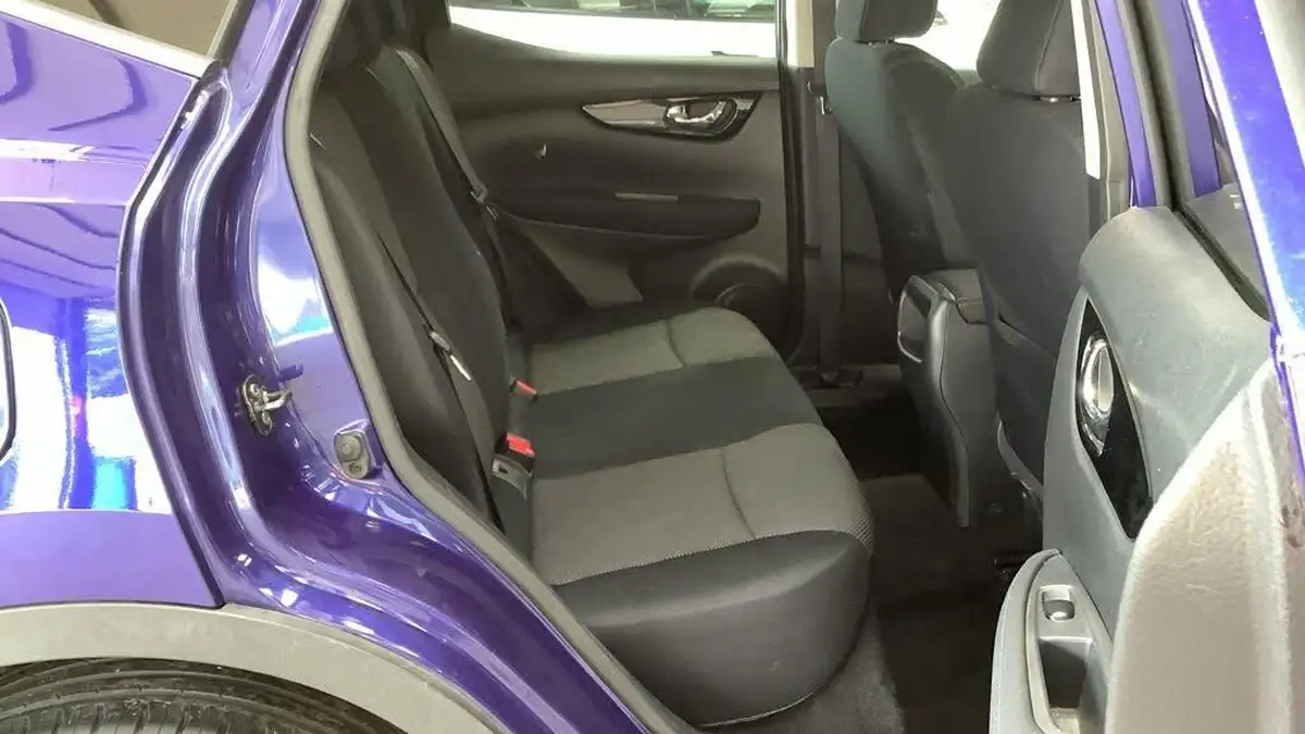 2016-nissan-qashqai-12-n-tec-big-11