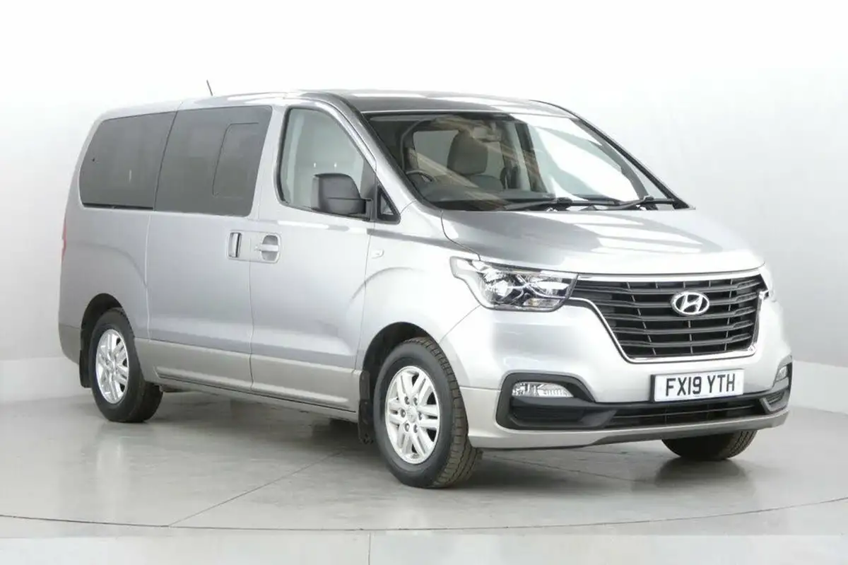 2019-hyundai-i800-25crdi-se-136ps-big-1