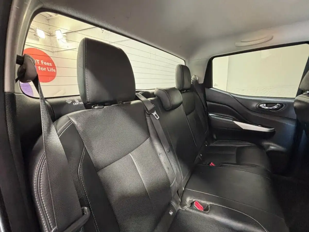 2021-nissan-navara-23dci-tt-tekna-8-navileather-auto-big-6
