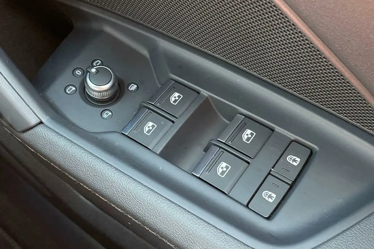 2024-audi-a3-15-35-tfsi-black-edition-saloon-4d-s-tronic-big-17