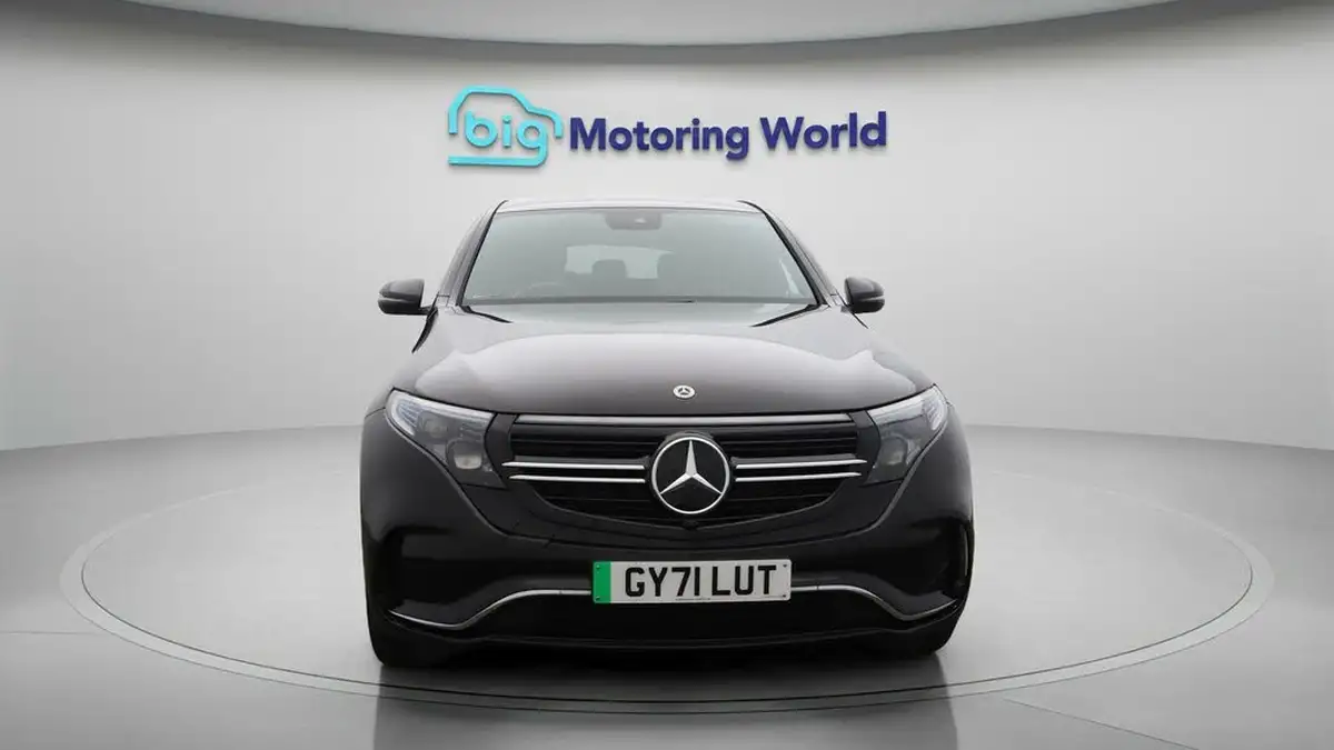 2021-mercedes-benz-eqc-e-eqc-400-amg-line-big-2