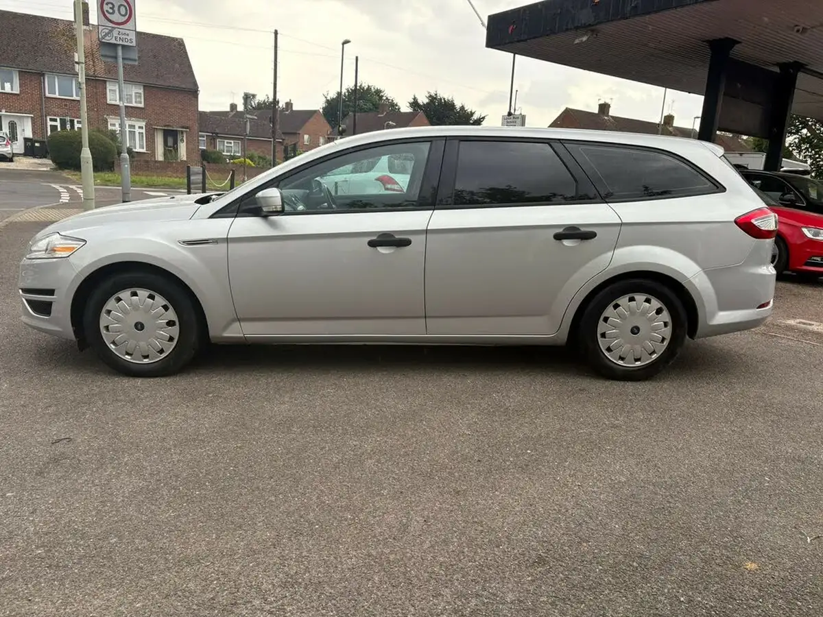 2014-ford-mondeo-big-3