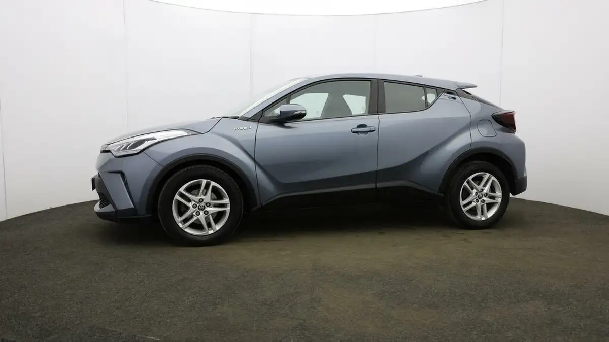 2020-toyota-c-hr-18-vvt-i-icon-parking-pack-big-26