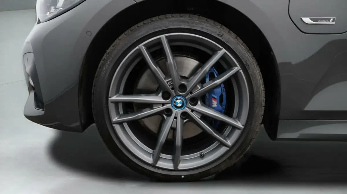 2021-bmw-3-series-20-330e-m-sport-pro-edition-saloon-4d-big-18