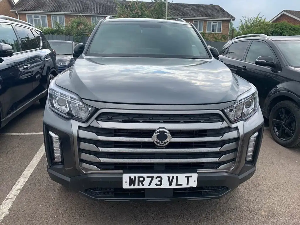 2023-kgm-ssangyong-musso-22td-saracen-181pseu6dt-big-1