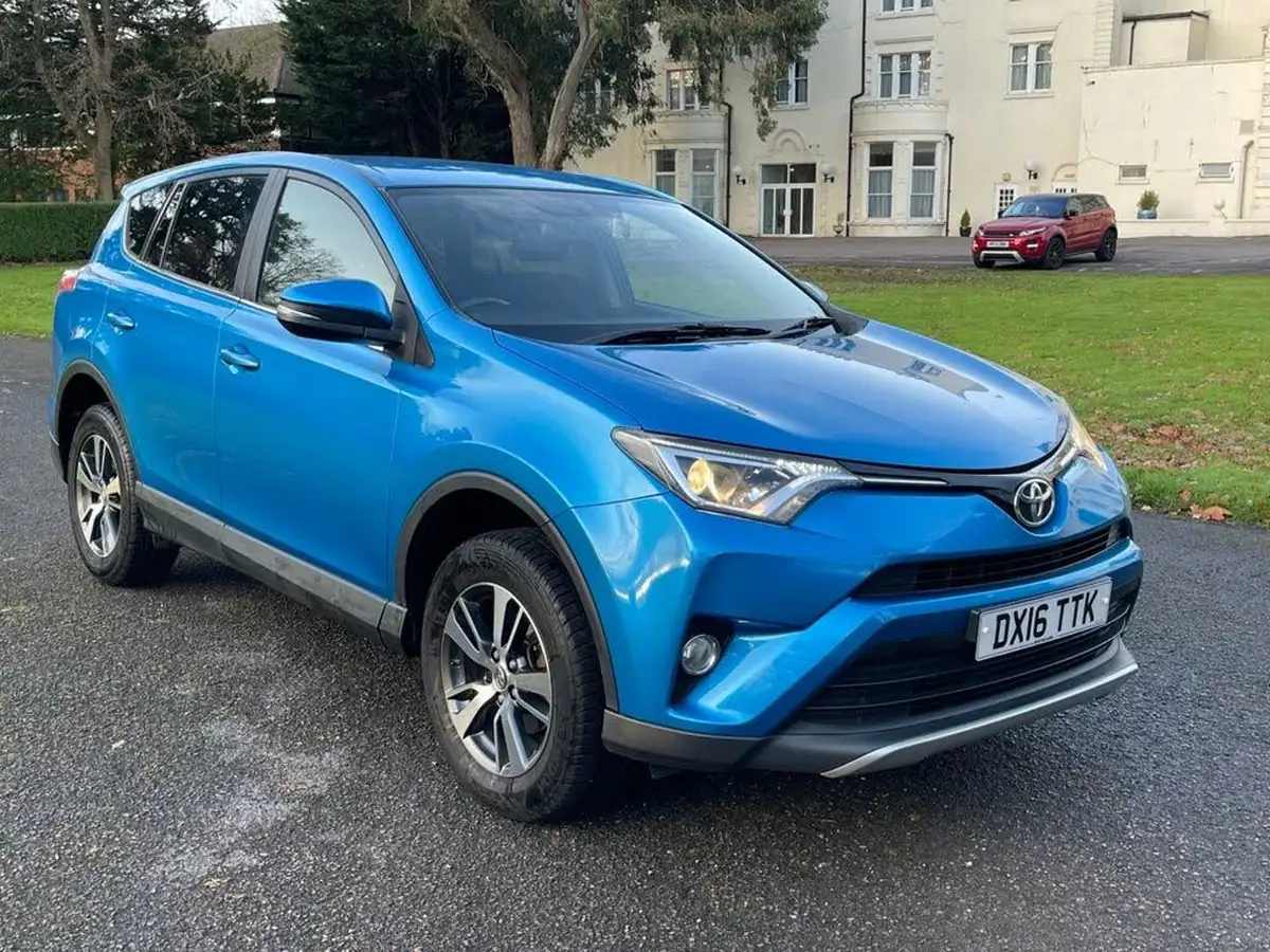 2016-toyota-rav4-20d-4d-business-edition-big-0