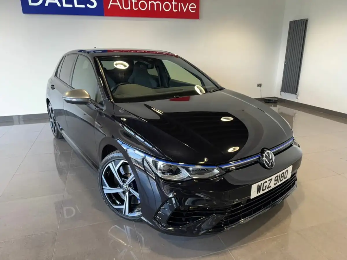 2022-volkswagen-golf-20-tsi-r-320ps-hatchback-big-1