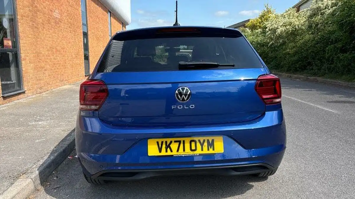 2021-volkswagen-polo-10-tsi-active-big-9