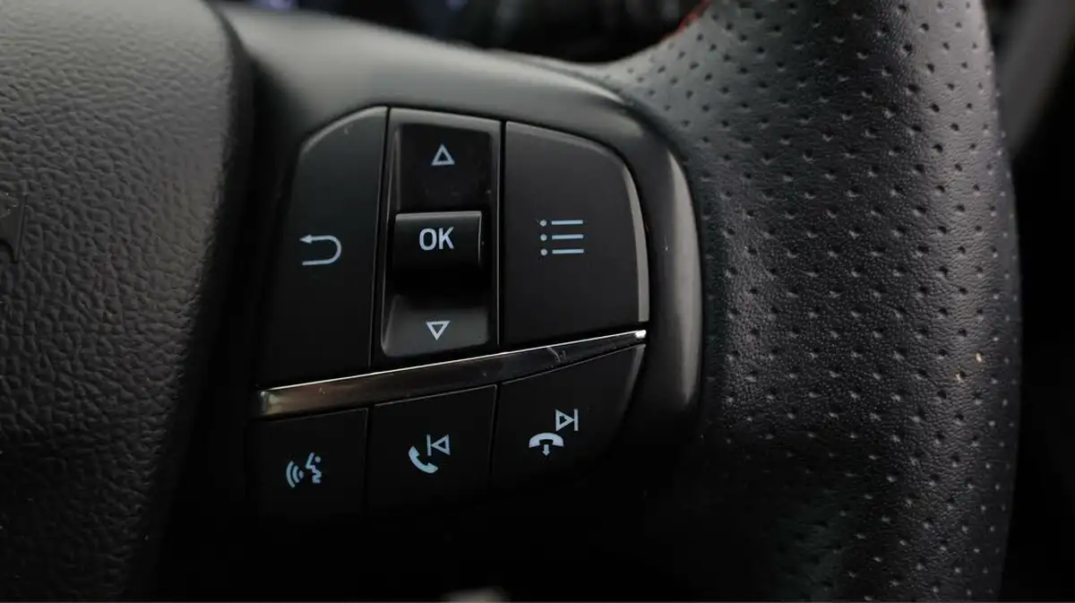2019-ford-focus-10t-st-line-x-hatchback-big-22
