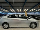 2010-toyota-prius-small-5