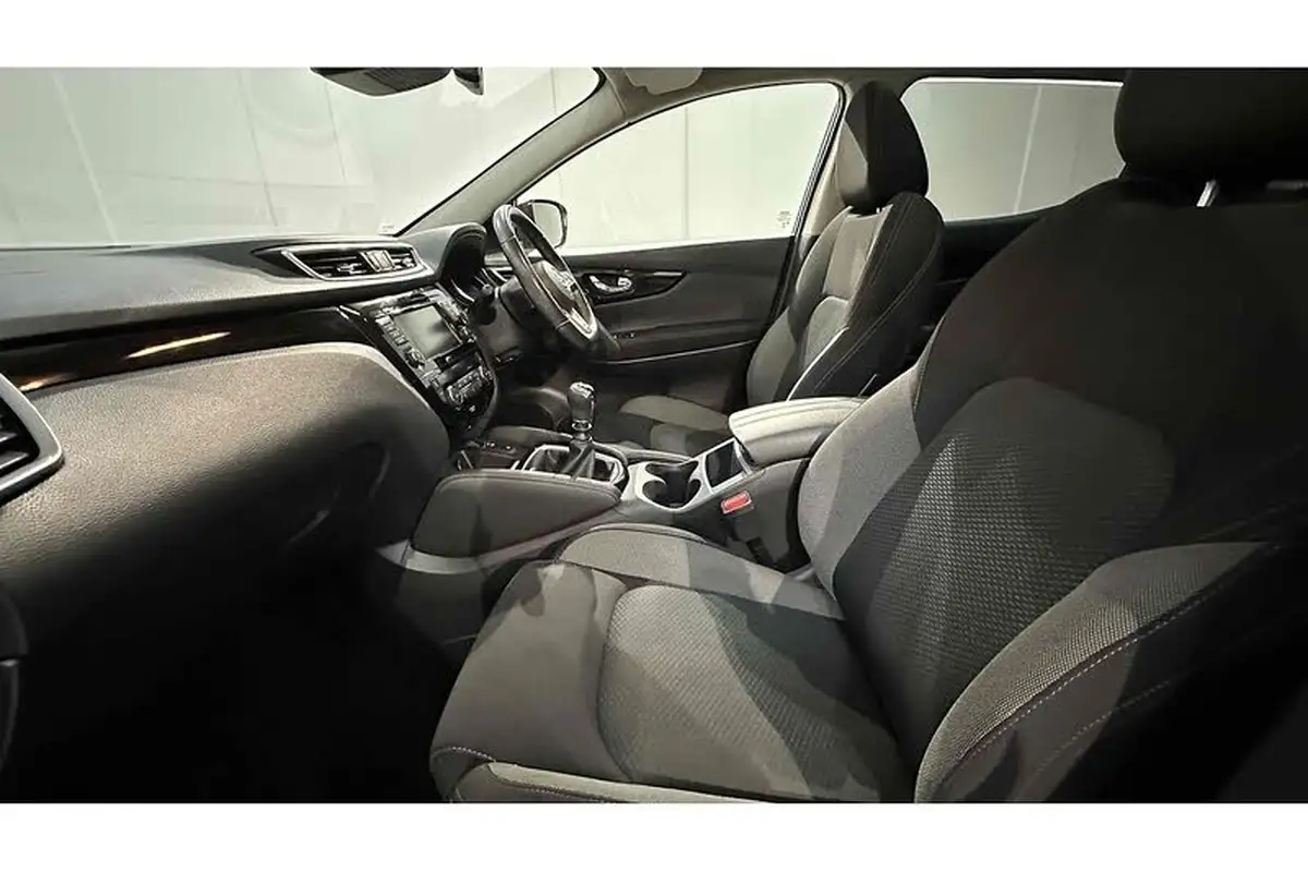 2021-nissan-qashqai-13-dig-t-n-connecta-140ps-big-18