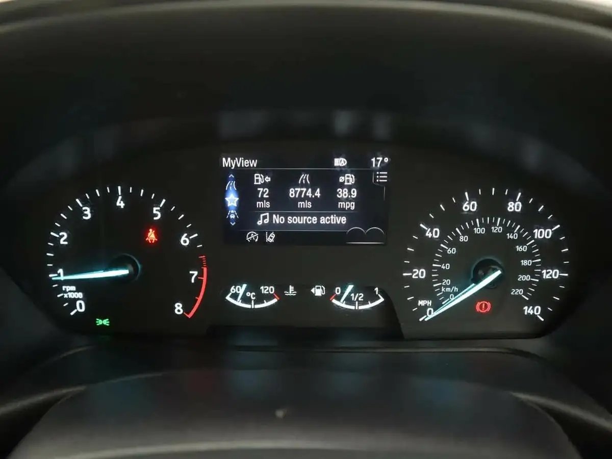 2022-ford-fiesta-10t-st-line-100ps-5d-big-16