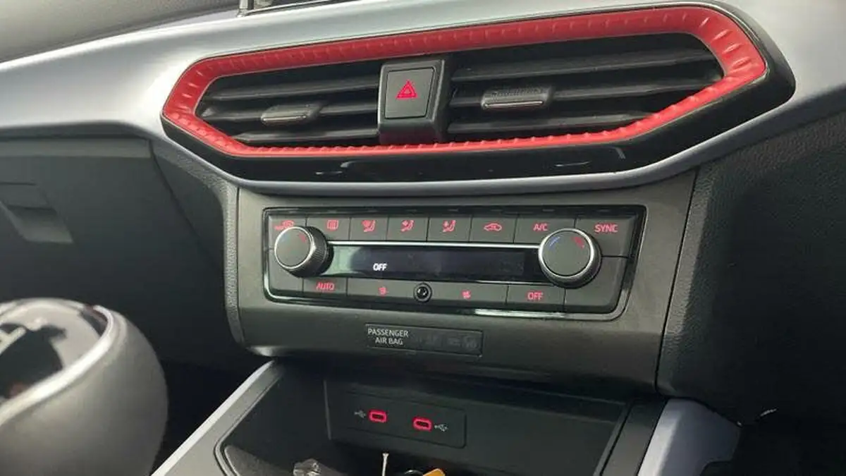 2022-seat-arona-10-tsi-fr-edition-big-24