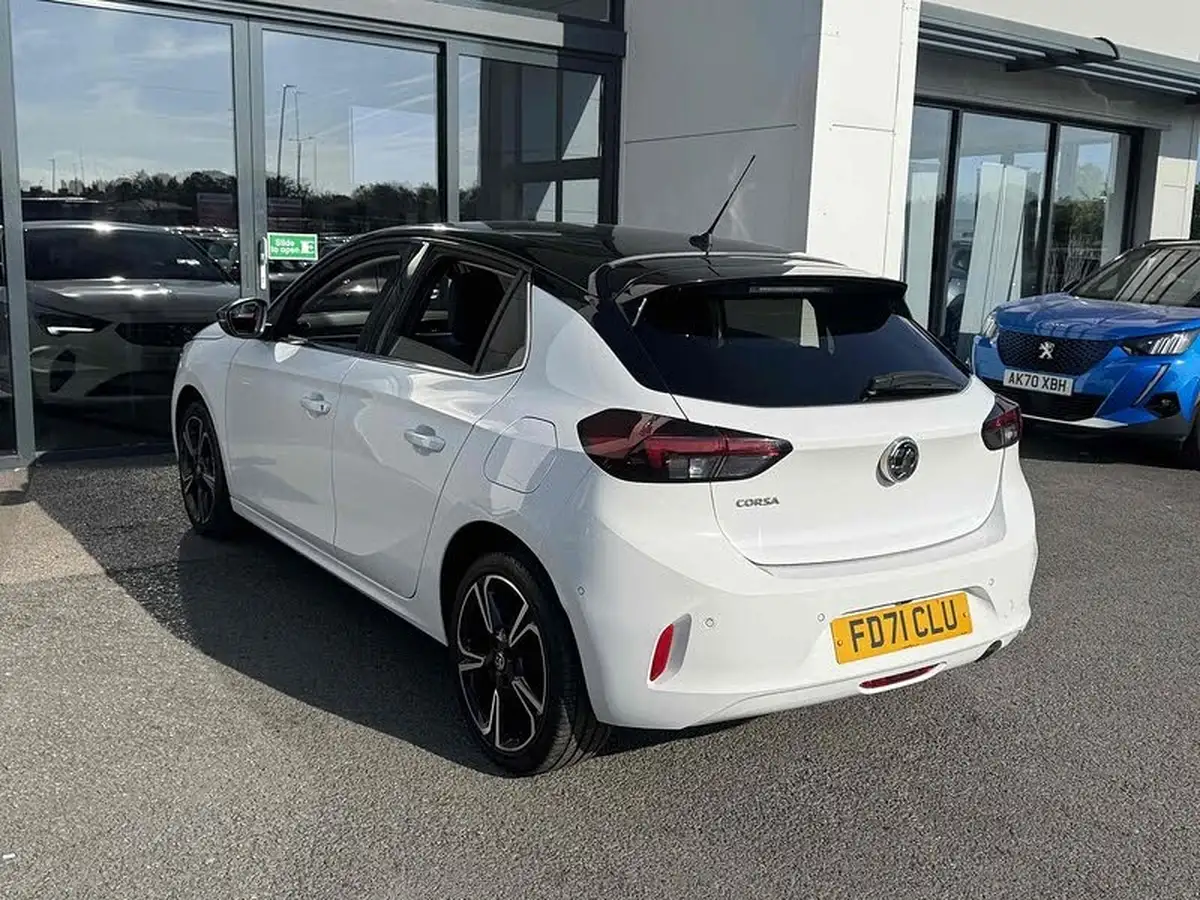 2022-vauxhall-corsa-12i-elite-edition-big-15