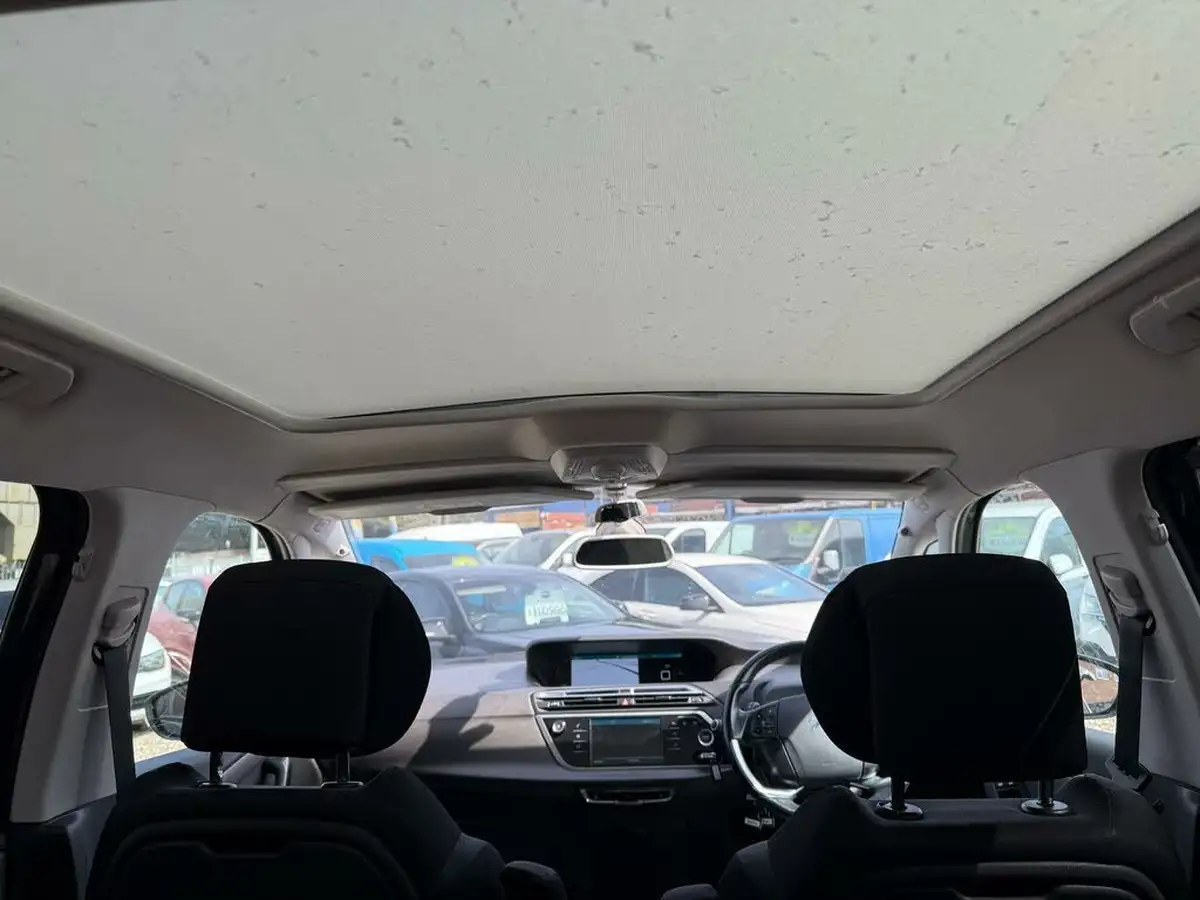 2016-citroen-grand-c4-picasso-16bluehdi-flair-eat6-big-61