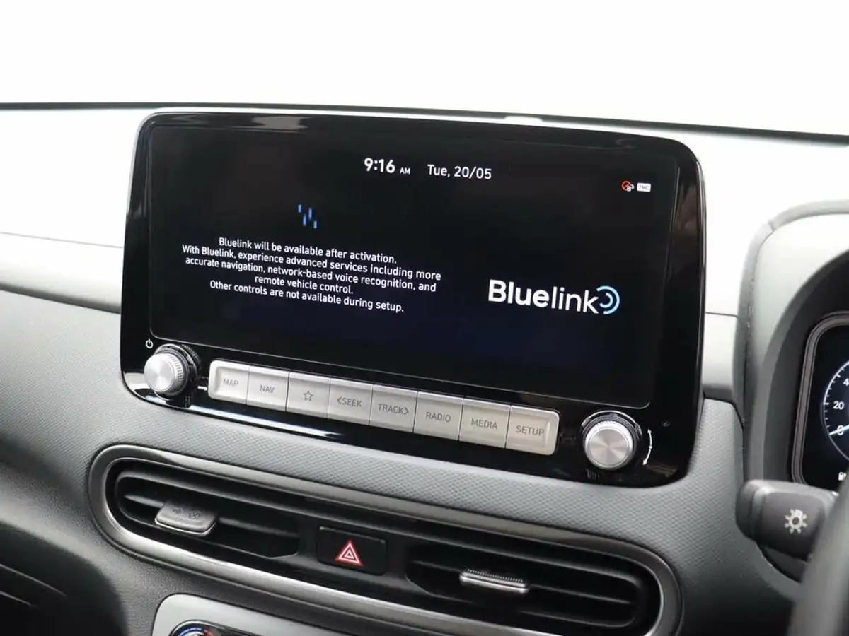 2022-hyundai-kona-e-premium-204ps-64kwh-7kw-obc-big-31