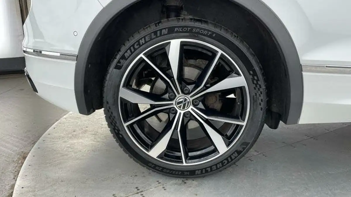2022-volkswagen-tiguan-15-tsi-r-line-big-27