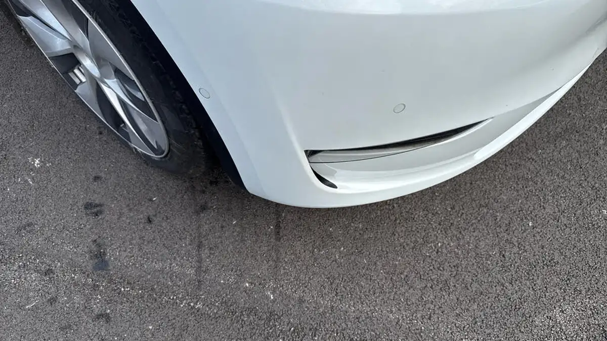 2022-tesla-model-y-e-long-range-big-23