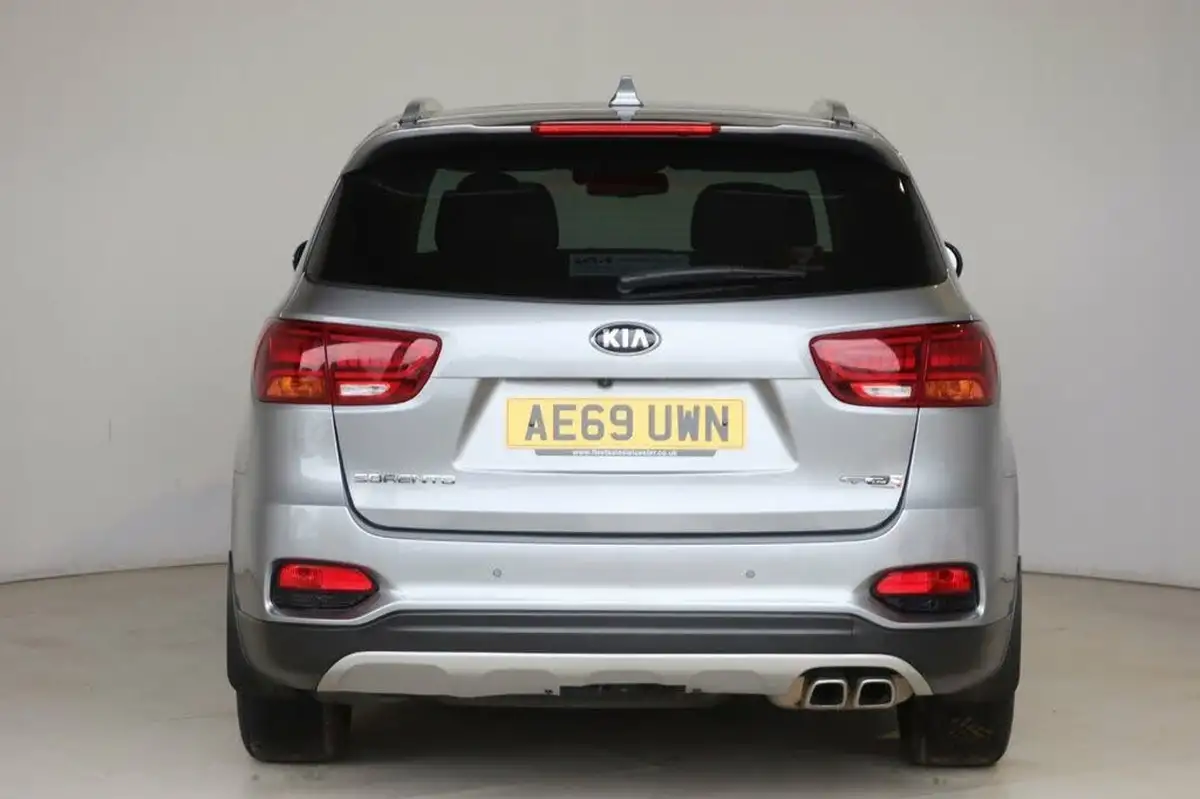 2019-kia-sorento-22-crdi-gt-line-s-big-6