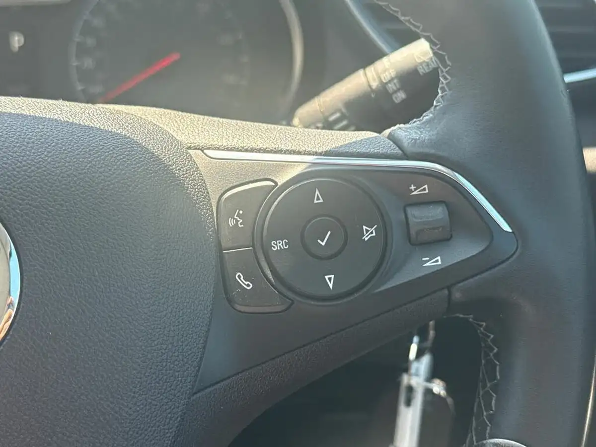 2020-vauxhall-grandland-x-12-sri-nav-auto-big-16