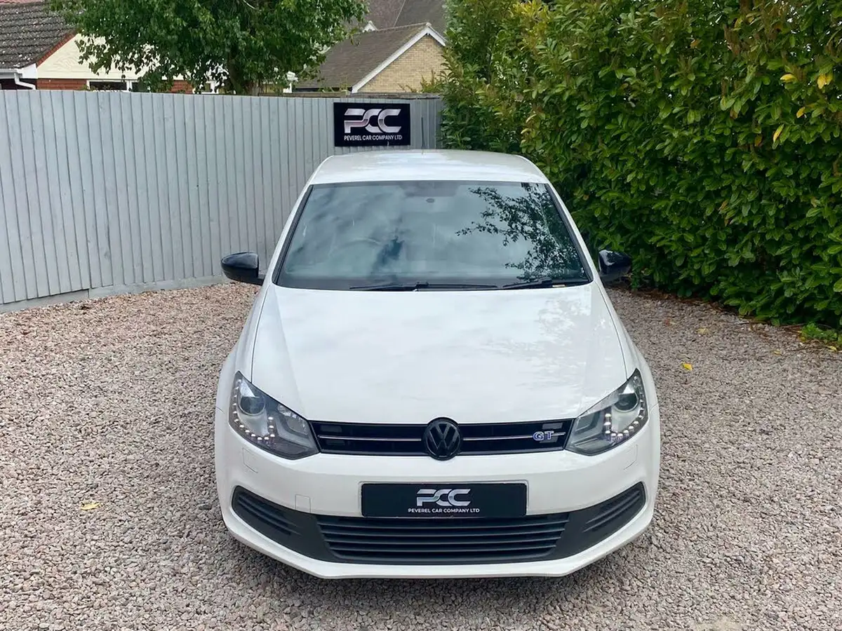 2013-volkswagen-polo-14-bluegt-3d-big-21