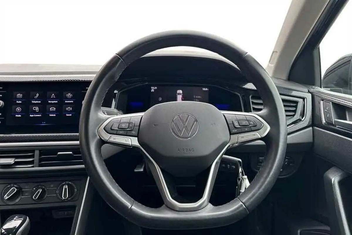 2022-volkswagen-polo-10-tsi-life-dsg-big-10