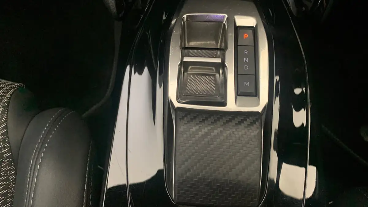 2022-peugeot-208-12-puretech-gt-100bhp-eat8-big-30