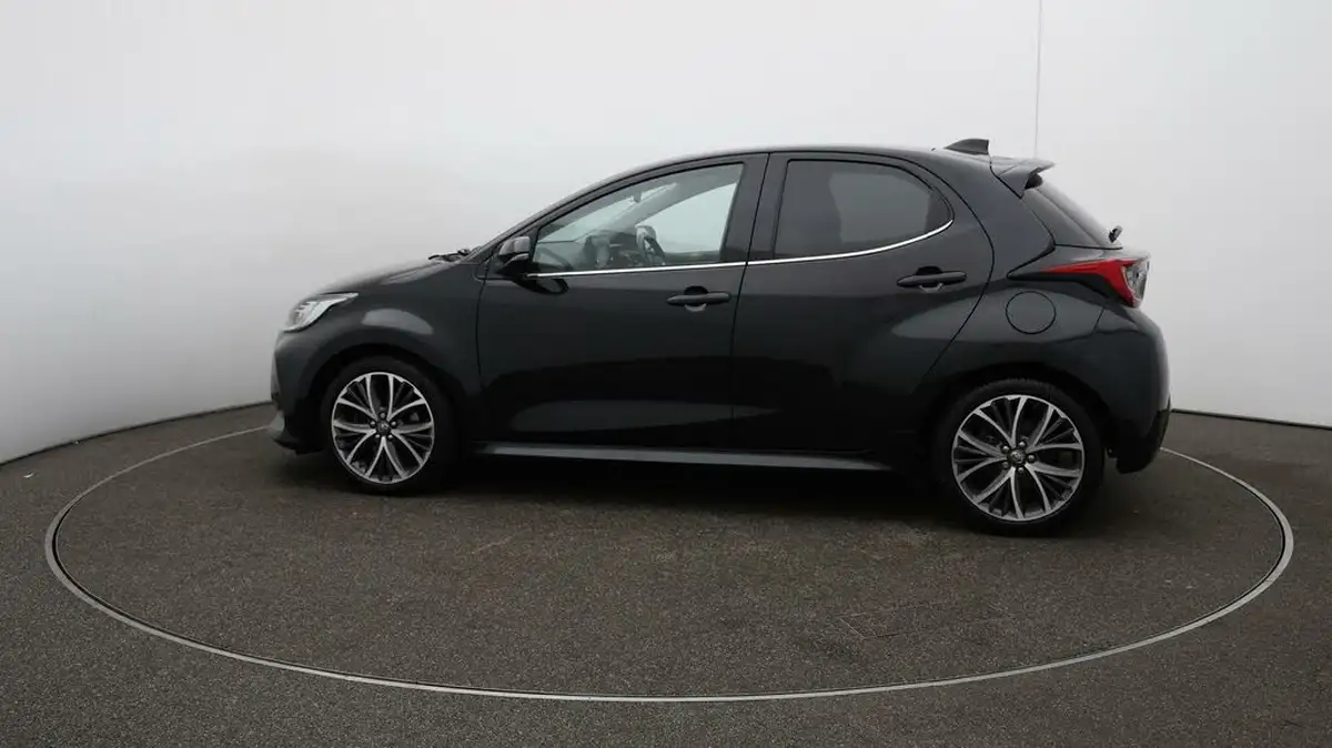 2022-toyota-yaris-15-vvt-i-excel-big-56