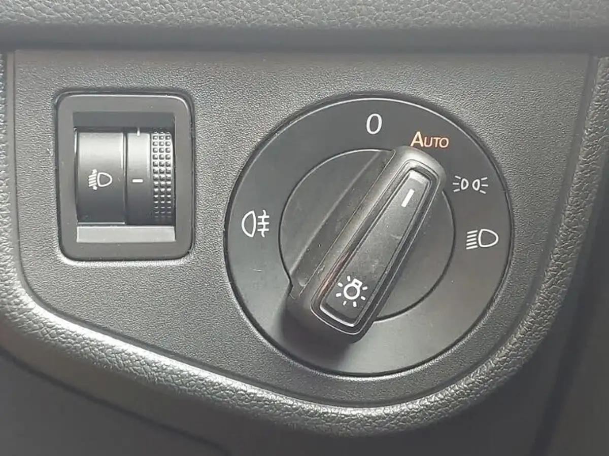 2022-volkswagen-polo-10-tsi-life-dsg-big-16